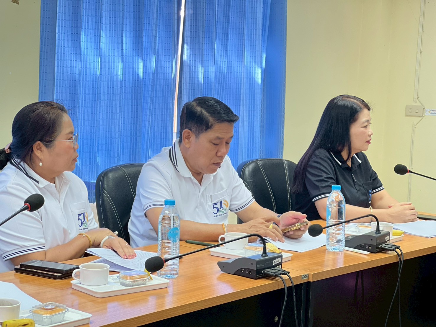 title - เลขาธิการ ส.ป.ก. ตรวจเยี่ยม ส.ป.ก.ยโสธร และลงพื้นที่ตรวจเยี่ยมกลุ่มวิสาหกิจชุมชนโคขุนหนองแหน และศูนย์ต้นแบบเกษตรทฤษฎีใหม่ในเขตปฏิรูปที่ดิน (นายสุริยา  หงษ์ลอยวงษ์) จังหวัดยโสธร